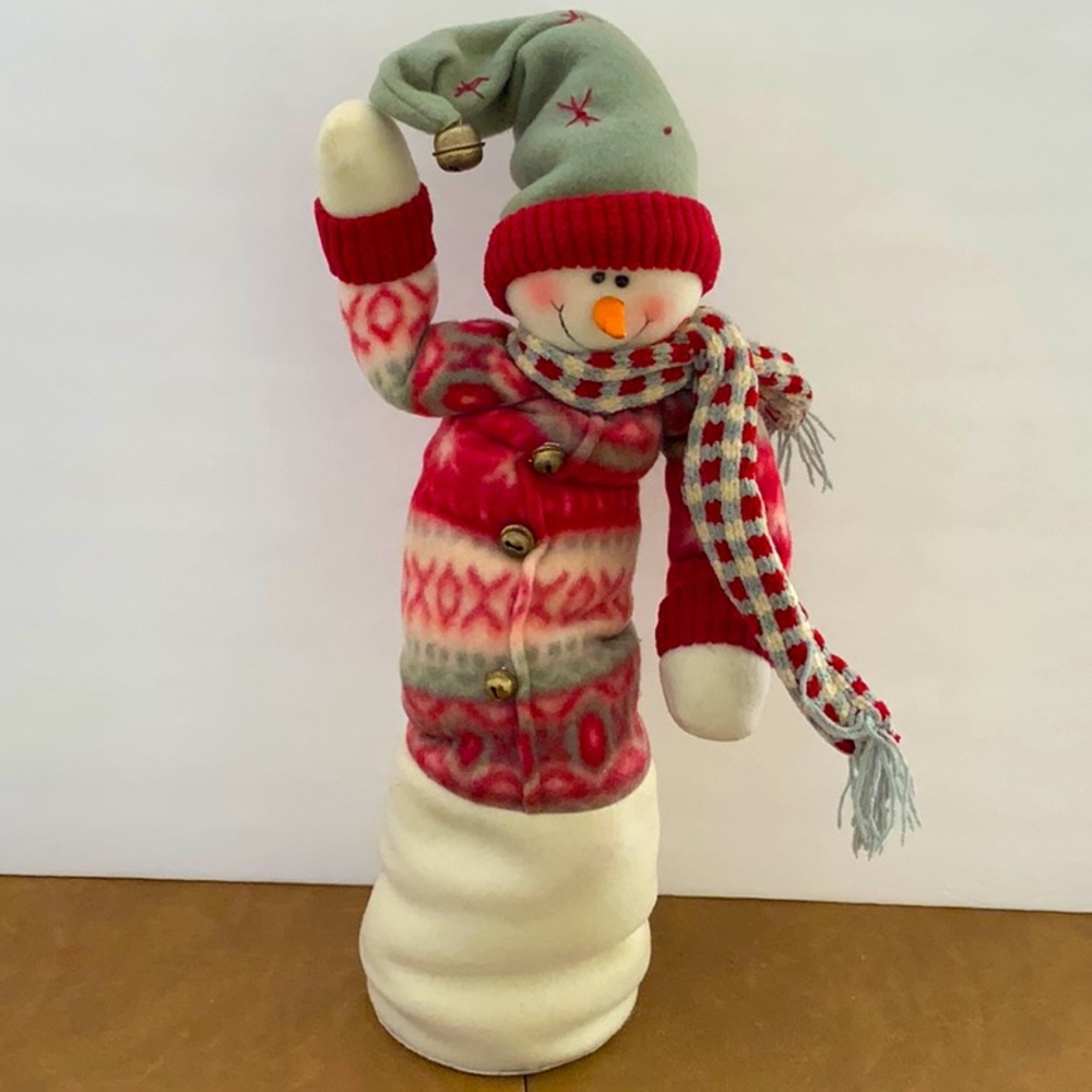Winter Snowmen Holiday Decor